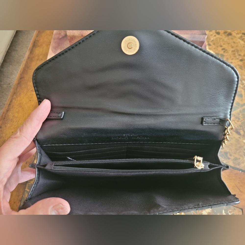 Badgley Mischka Black Quilted Women's Crossbody Bag - Picture 7 of 10